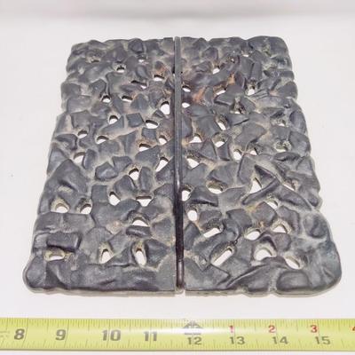 VINTAGE DECORATIVE CAST IRON MEAT PRESS #2
