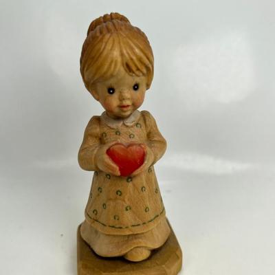 Anri Italian Wood carving   Club " A Gift of Love "