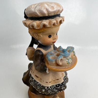Anri Italian Wood Carving  Collectible figurine "Afternoon Tea"