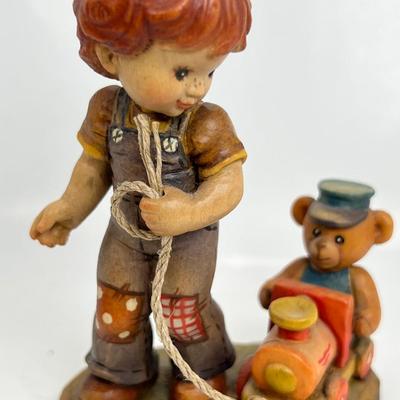 Anri Italian Wood Carving  Collectible figurine "All Aboard"