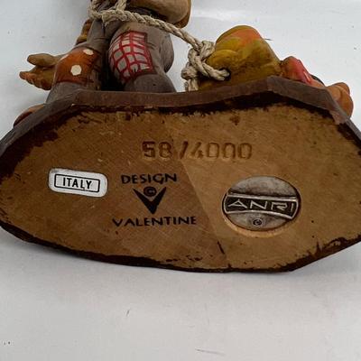 Anri Italian Wood Carving  Collectible figurine "All Aboard"
