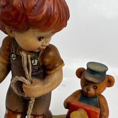 Anri Italian Wood Carving  Collectible figurine "All Aboard"