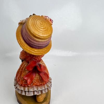 Anri Italian Wood Carving  Collectible figurine "Little Nancy"