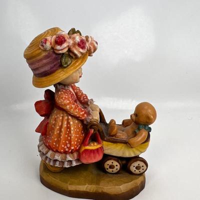 Anri Italian Wood Carving  Collectible figurine "Little Nancy"