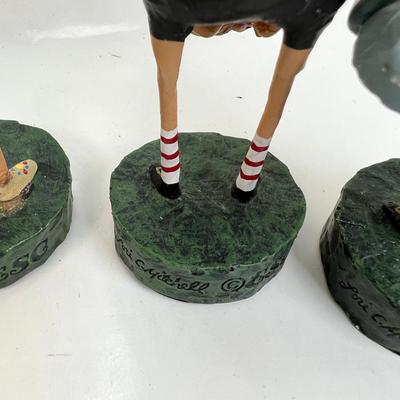 Lori Mitchell  "Thanksgiving family"  4 Figurines
