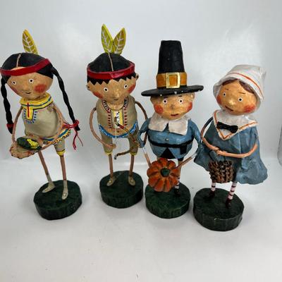 Lori Mitchell  "Thanksgiving family"  4 Figurines