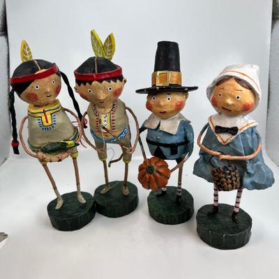 Lori Mitchell  "Thanksgiving family"  4 Figurines