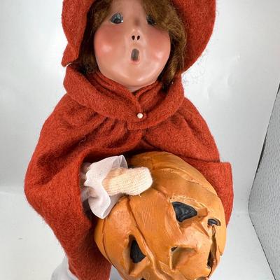 Byers' Choice Halloween Caroler  Figurine
