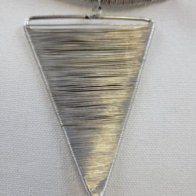 BEAUTIFUL ARTISTIC WIRE WRAP NECKLACE ART PIECE