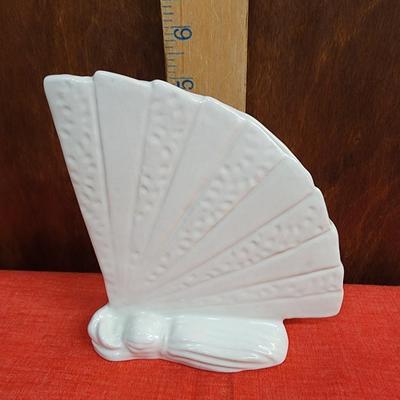 Basic White Glass Fan Vase