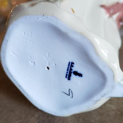 Lladro "Naughty Girl with straw Hat" #05006