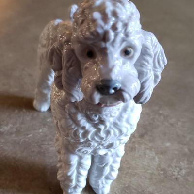 Lladro Woolly dog poodle #1259 standing retired