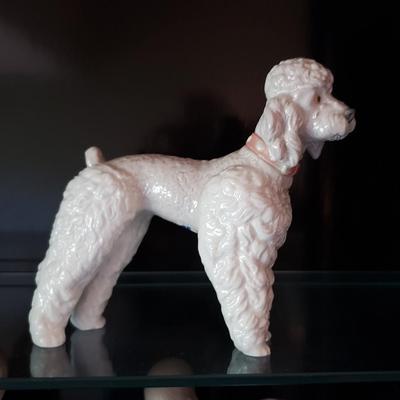 Lladro Woolly dog poodle #1259 standing retired