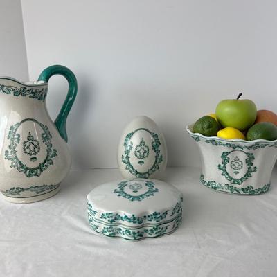 8065 Vintage Green and White Royal Collections Home Decor