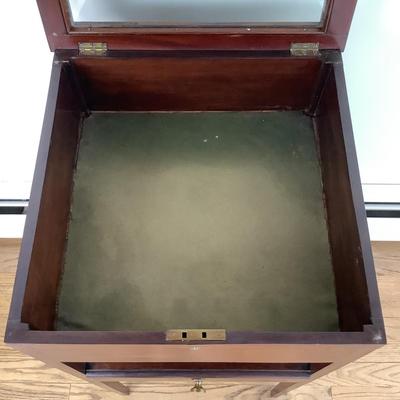 8083 Antique Hepplewhite Glass Top Specimen Table w/ Drawer