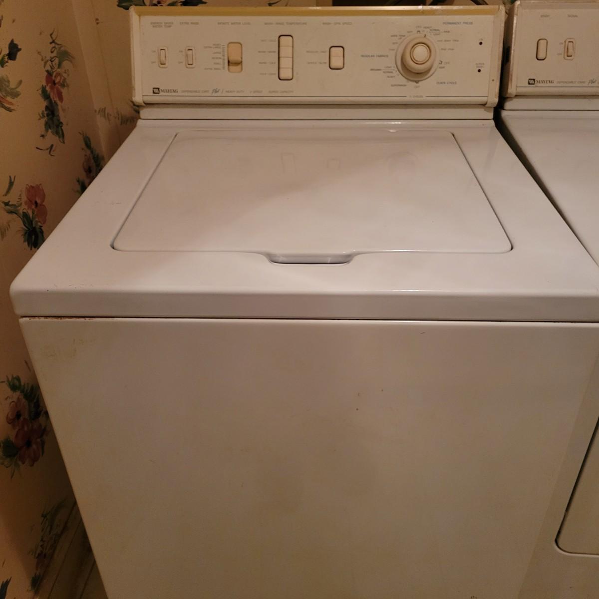 Maytag Heavy Duty Super Capacity Washing Machine Model LAT8904AAE (L