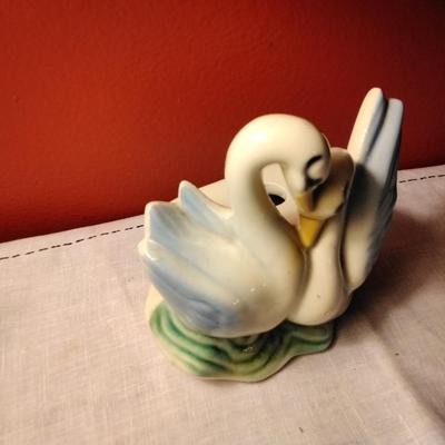 Ceramic Sweet Swans