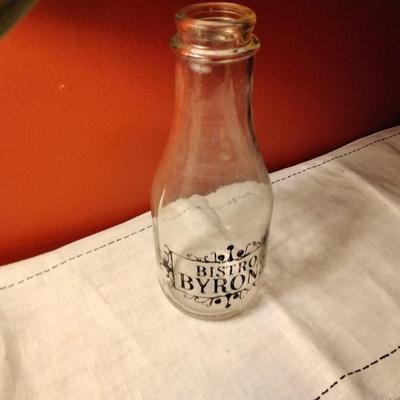 Bistro Byronz Carafe'