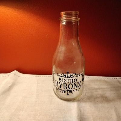 Bistro Byronz Carafe'