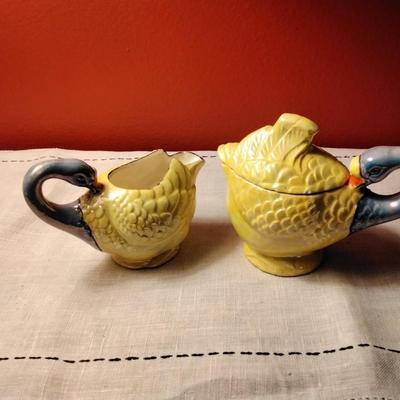 Beautiful Vintage Majolica Creamer and Sugar Swans
