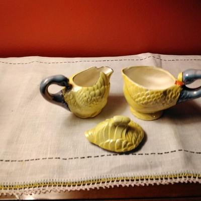Beautiful Vintage Majolica Creamer and Sugar Swans