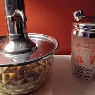 Vintage Park Sherman Glass Pump Liquor Dispenser and Martini Mixer