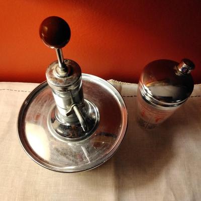 Vintage Park Sherman Glass Pump Liquor Dispenser and Martini Mixer