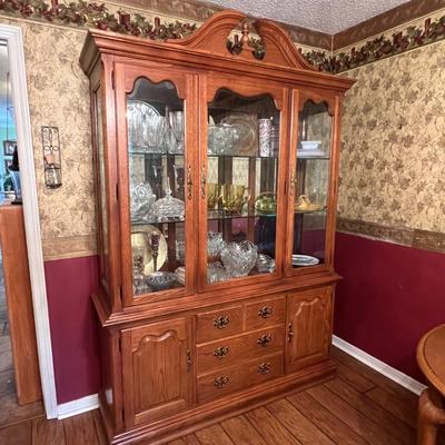THOMASVILLE ~ Impressions ~ Lighted Beveled Glass China Cabinet