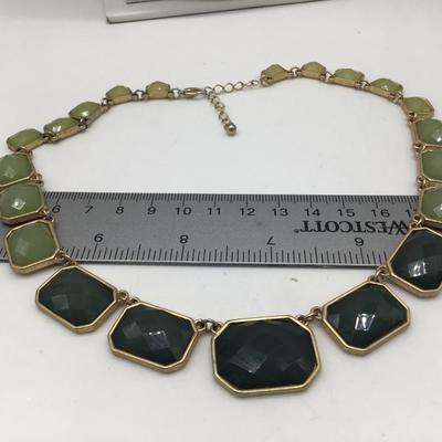 Green Tones Fashion Necklace