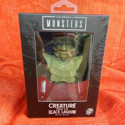 Universal Monsters Creature from the Black Lagoon Mini Bust