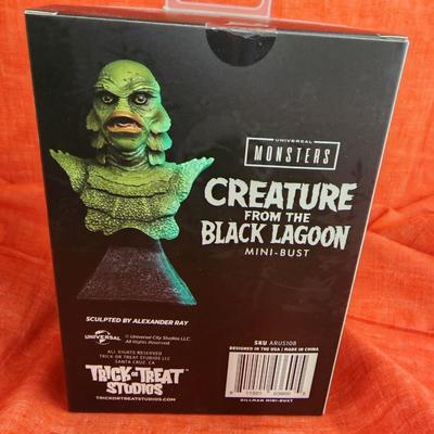 Universal Monsters Creature from the Black Lagoon Mini Bust