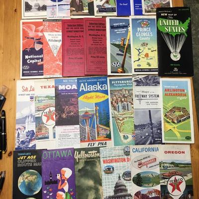 Lot (26) Vintage state and regional maps