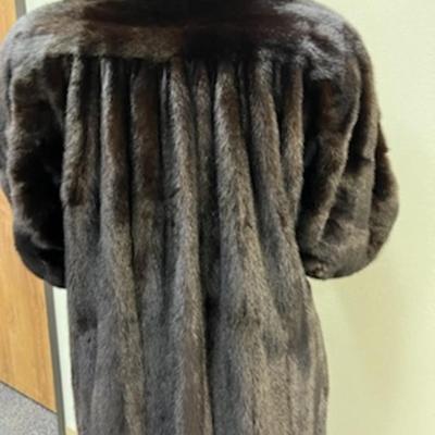 Luxurious Brown Mink Coat