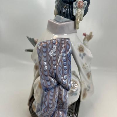 Lladro KYIOKO Japanese Antique Geisha Porcelain Figurine Vintage 1983 damaged