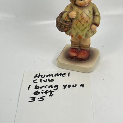 Hummel Club girl  figurine