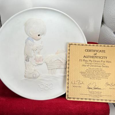 Precious Moments Christmas Plate " I'll PLay My Drum For Him"