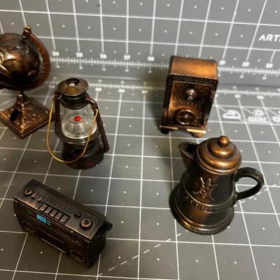 10 Pencil Sharpeners - NEW Old Timey 