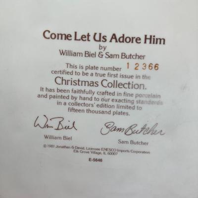 Precious Moments Christmas Plate " Come Let Us Adore Him"