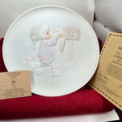 Precious Moments Christmas Plate " I'm Sending You a White Christmas"