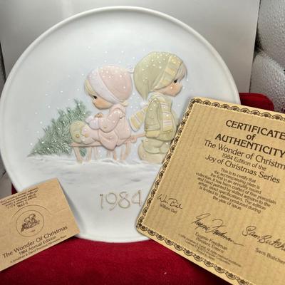 Precious Moments Christmas Plate "The Wonder Of Christmas"  E- 5396