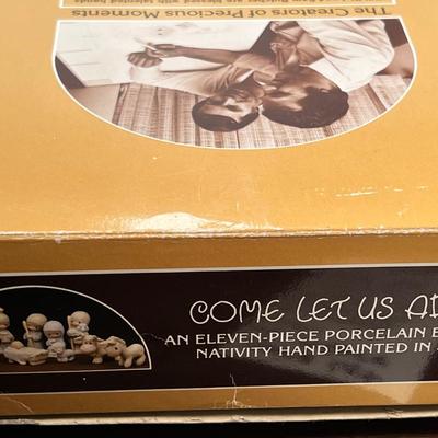 Precious Moments Nativity "O Come Let Us Adore Him" 11-Piece Set #E-2395