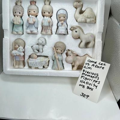 Precious Moments Nativity "O Come Let Us Adore Him" 11-Piece Set #E-2395