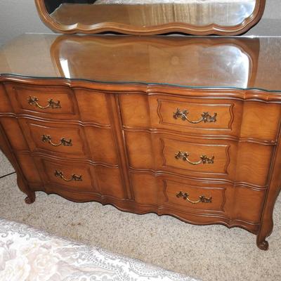 Bedroom set