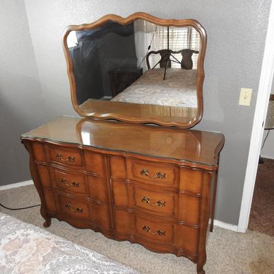 Bedroom set