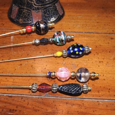 Satsuma hat pin holder with hat pins
