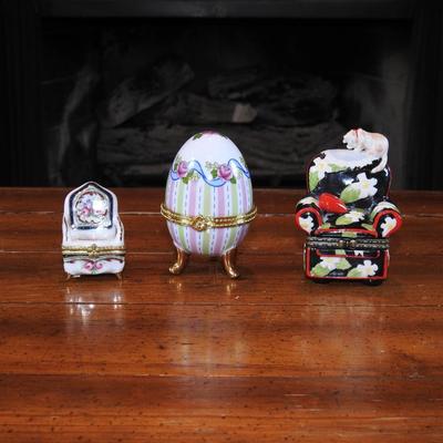Collection of mini ring boxes
