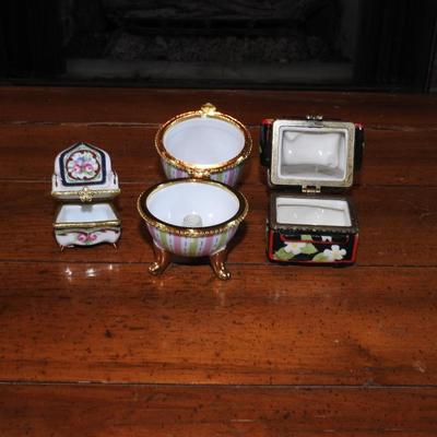 Collection of mini ring boxes