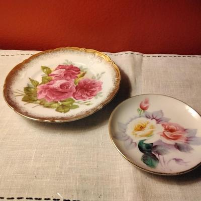 2 Beautiful Display Plates