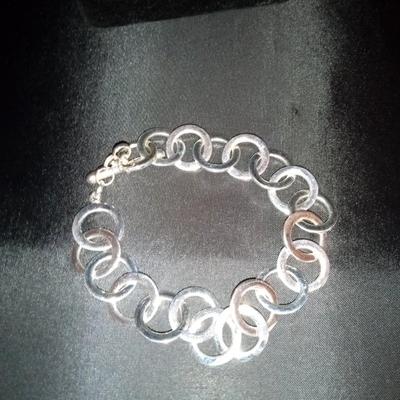 STERLING SILVER NECKLACE AND MATCHING BRACELET