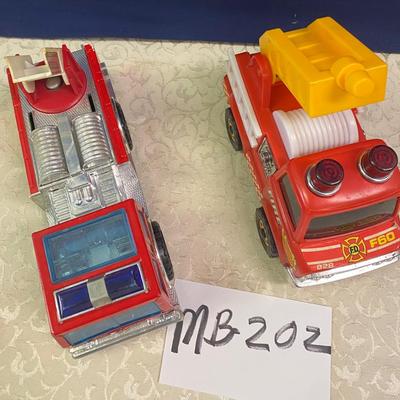 2 Fire Trucks
